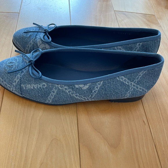 Chanel Denim Ballet Flats - Picture 4 of 6
